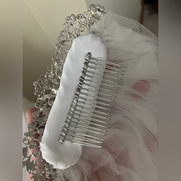 Wedding veil - Picture 2 of 4